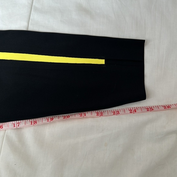 Zyia Size 6-8 Luxe Block in Black Tape - Picture 12 of 12